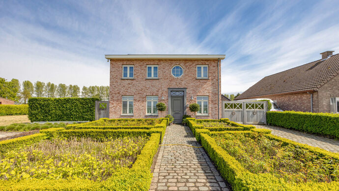 Gebouw voor gemengd gebruik te koop in Sint-Gillis-Waas